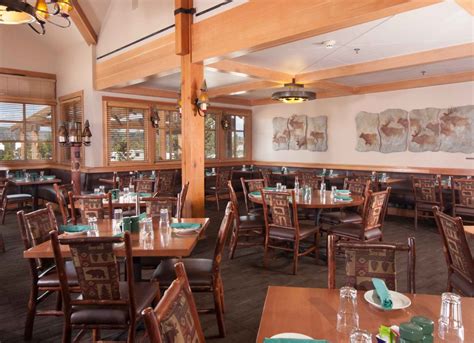 Old Faithful Snow Lodge Dining Room