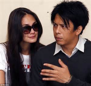 indonesian pop mega star jailed after homemade sex tapes published on the internet daily mail