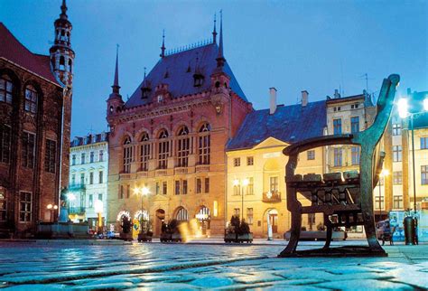Top 10 Things To Do And See In Warsaw Poland Travel Pop