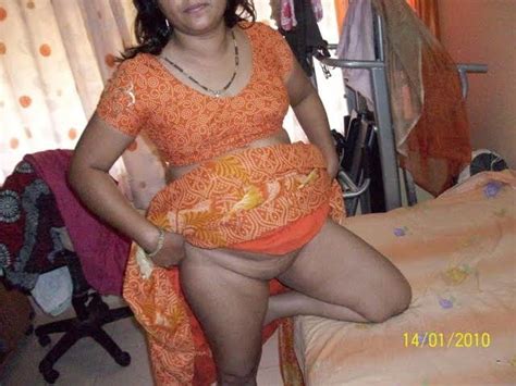 hot and sexy desi indian aunty in saree panty pussy show 28 pics xhamster