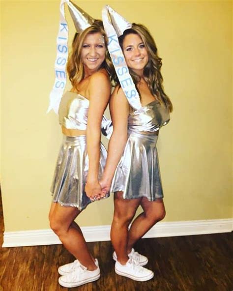 32 Easy Costumes To Copy That Are Perfect For The College Halloween