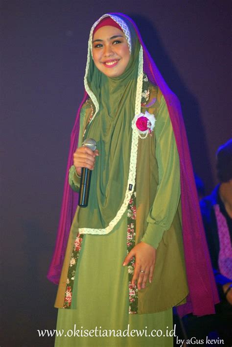 Jilbab Oki Setiana Dewi Hijab I’m In Love