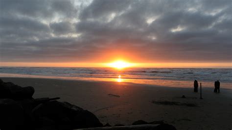 Romantic Sunset On Tillicum Beach Pamperingcampers Blog