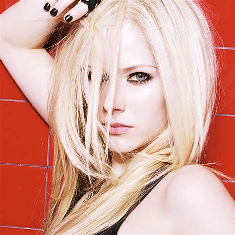 female singers avril lavigne pictures gallery 20