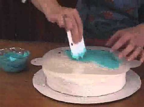 stencil stenciling  buttercream cake youtube