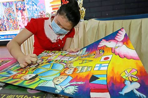 Sharing Message Of Peace Through Art The Star