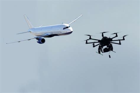 drone sightings  airports   percent    mitechnews