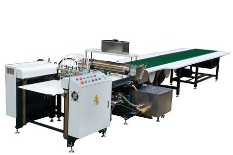 automatic feeding paper gluing machine