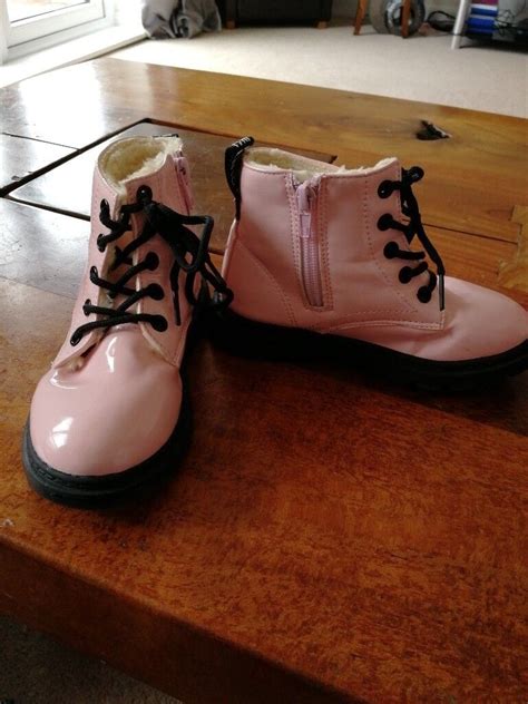 girl size  pink  marten style boots  murrayfield edinburgh gumtree