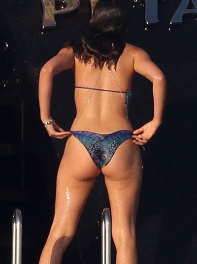 Photos Of The Day Bruna Marquezine’s Bikini Butt Tumbex