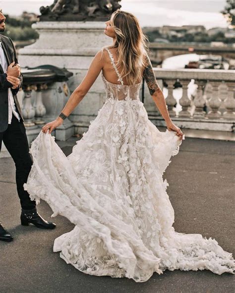 Wedding Dress Designers 2023 Guide Expert Tips
