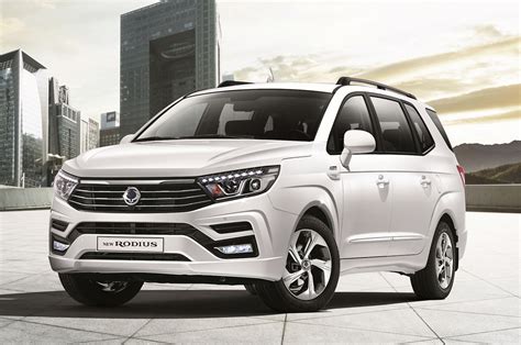 ssangyong rodius   seater   car buyers guide