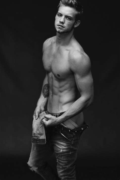 guys who should do gay porn dustin mcneer manhunt daily