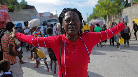 haiti gangs dominate    capital   people face