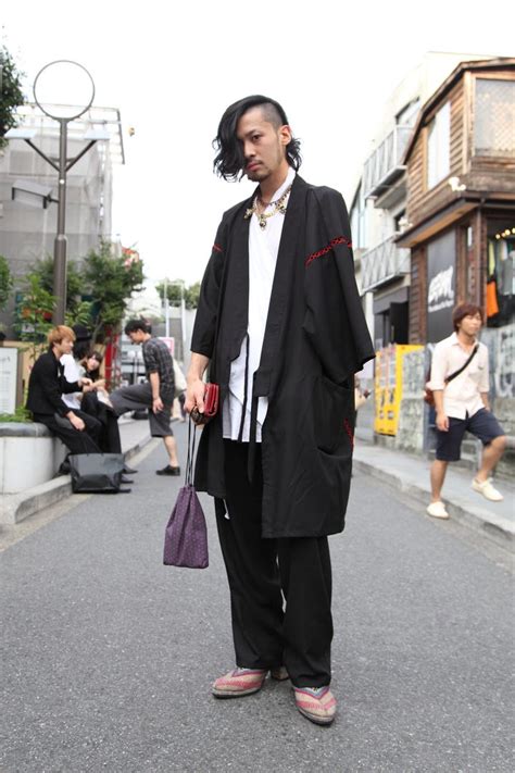 traditional japanese clothing tokyo street style