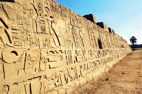 most ancient appearances of hieroglyphics in mena region