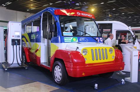 centro unveils  prototypes  modern jeepney autodeal