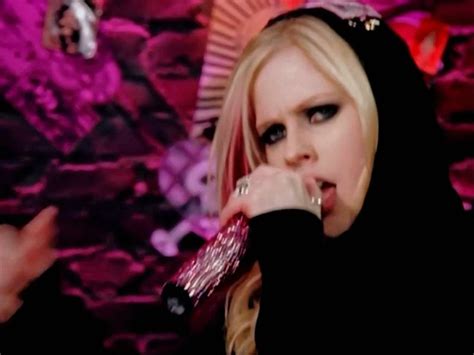 Avril Lavigne The Best Damn Thing Mv Screencaps [hq] Music Image