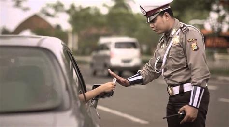 foto foto polisi ini akan membuat kamu langsung jatuh cinta viral