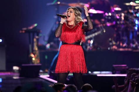 87 concerts to catch in greater cleveland this week kelly clarkson