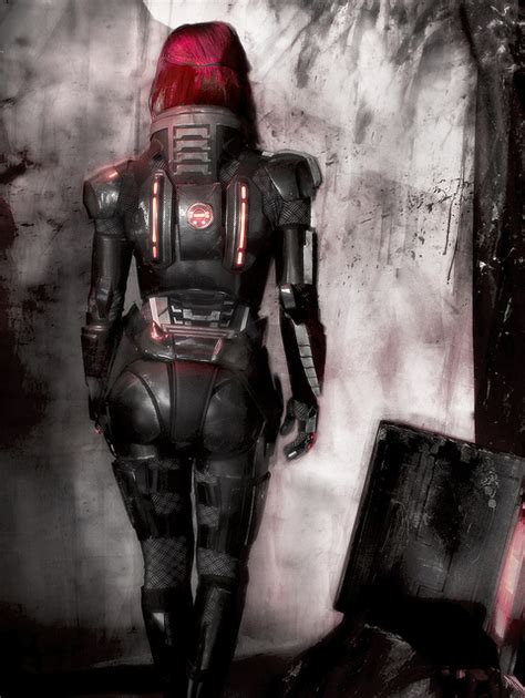 Mass Effect Fan Creates Epic Commander Shepard Costume