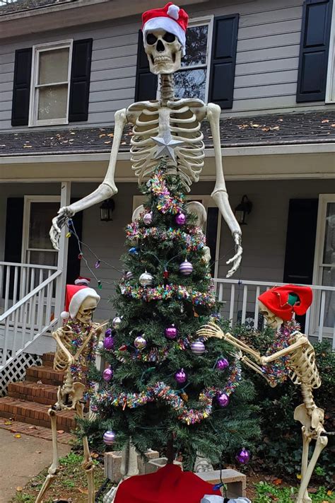 people     halloween skeletons  big  kybg fm