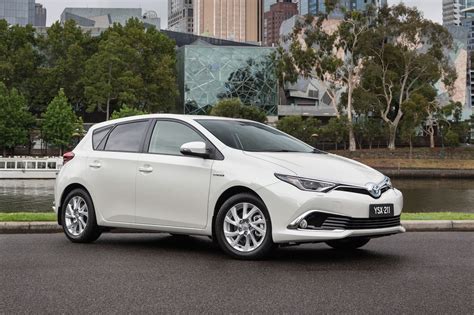 toyota corolla hybrid    sale  australia mid  performancedrive