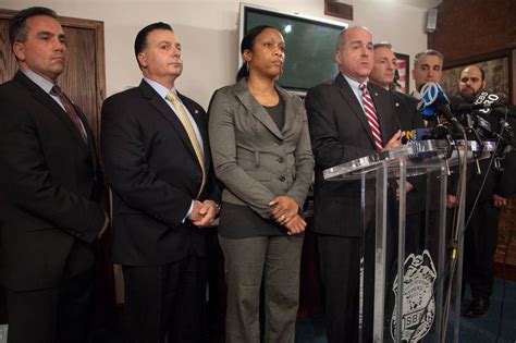nypd sergeant to face departmental charges in eric garner case wsj