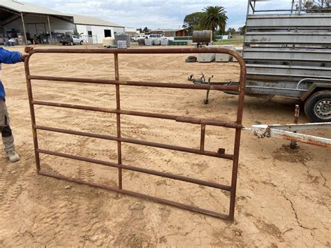 lot 22 cattle gate auctionsplus
