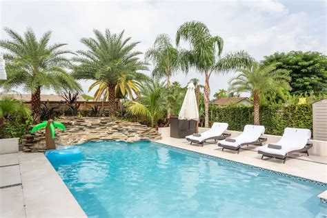 miami airbnb rentals    family  including  pool