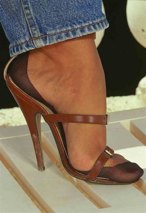 pin by lee saunders on things to wear heels stockings heels nylons heels