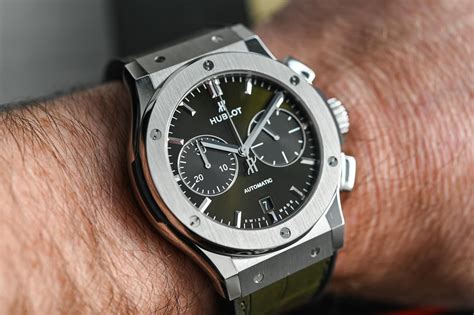 hublot classic fusion chronograph hands  amsterdam edition green