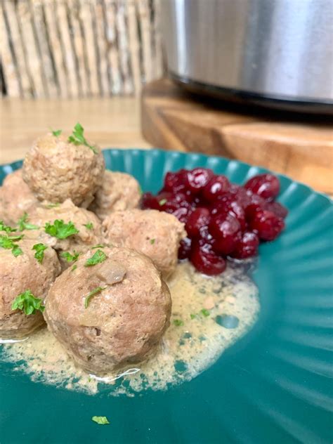 [kitchen 143] A Copycat Recipe Of Your Favorite Swedish Meatballs – And