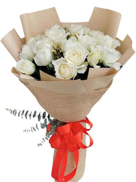 white roses bouquet  gift  flowers