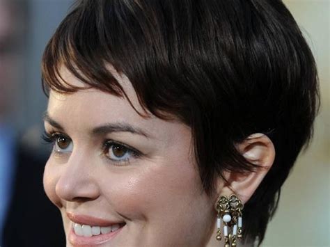 20 Inspirations Short Hairstyles For Curvy Women