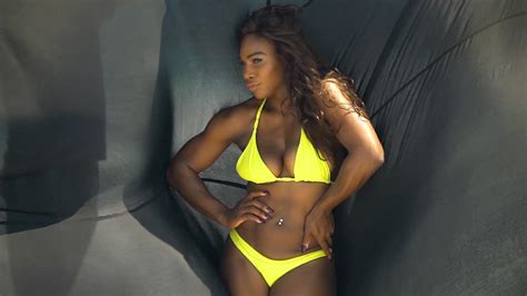 serena williams in sports illustrated swimsuit issue 2017 09 celebrity