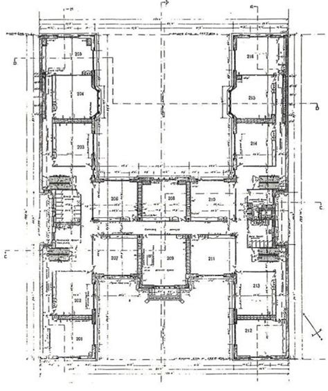 shaped house floor plans original  floor plan    building house plans md