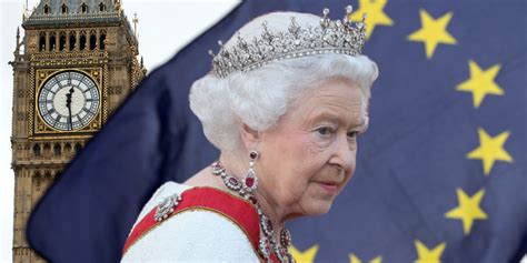 queen   dragged  britains brexit crisis business insider india