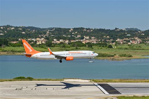 sunwing airlines baggage fees policy  terms