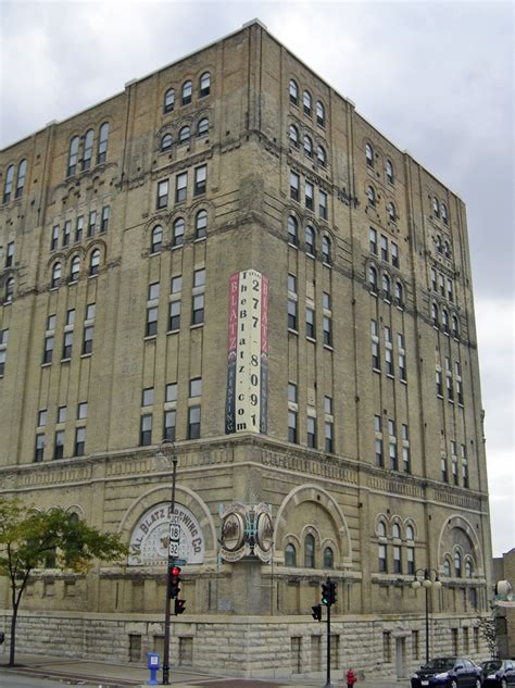 brewery buildings  milwaukee wisconsin travel