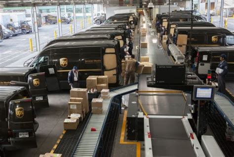 ups  spend   upgrade delivery network topnews fleet management topnews
