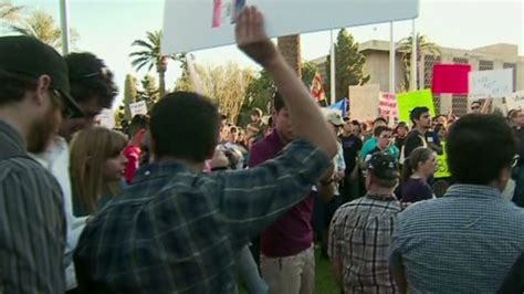 Arizona Lawmakers Pass Controversial Anti Gay Bill Cnn