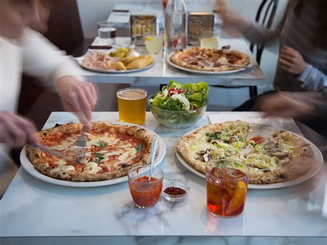 londons  pizza restaurants  places  perfect pizza