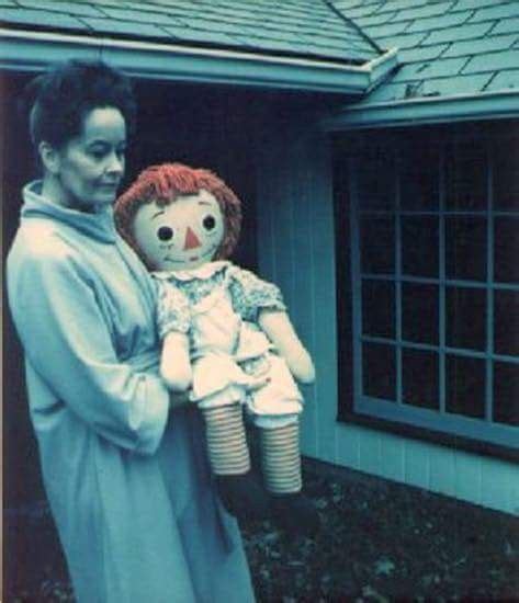 the conjuring lorraine warren daughter lorraine and daughters on