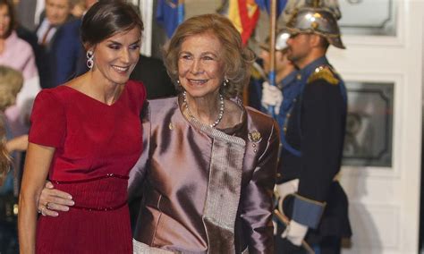 Premios Princesa De Asturias 2019 La Reina Sofía Y Doña Letizia El