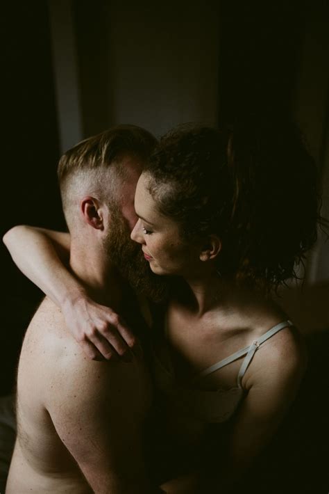 28 Couples Boudoir Photos That Capture The Steamier Side Of Love