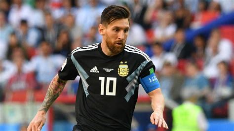 Lionel Messi Bio Net Worth Current Team Nationality