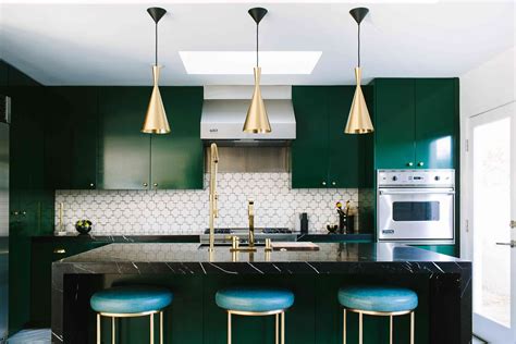 ways  decorate  green   kitchen