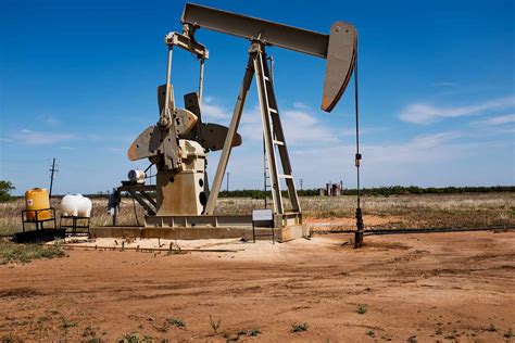 average costs compare   oil drilling rigs
