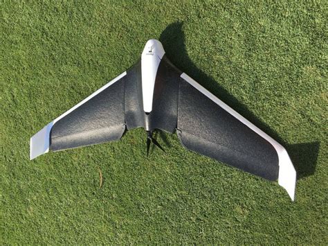 teste le drone aile volante de parrot le point
